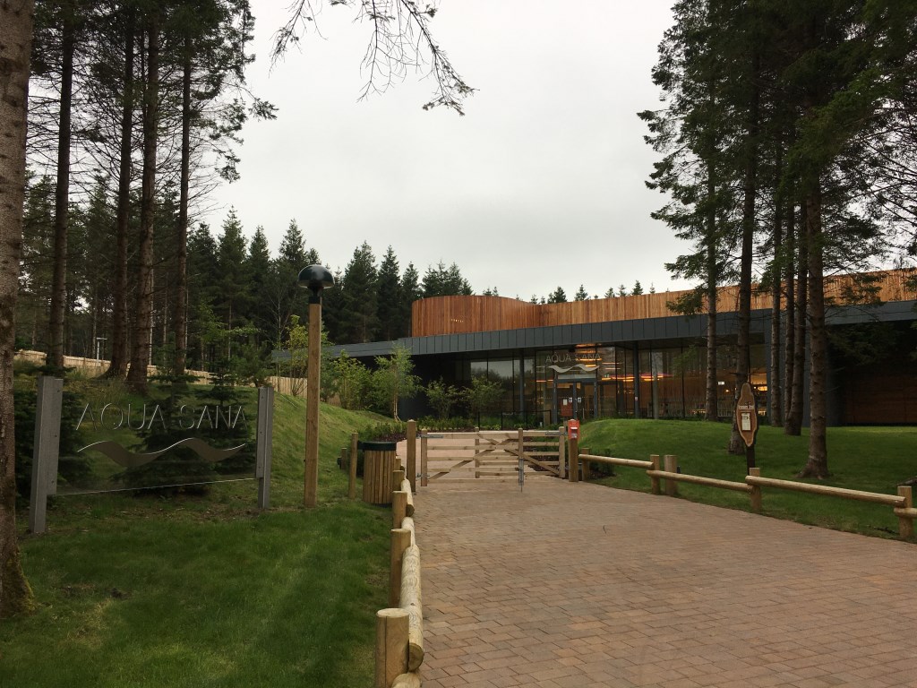 STSP-and-Lake-at-Night-July-2019-IRE-01-Center-Parcs-pic