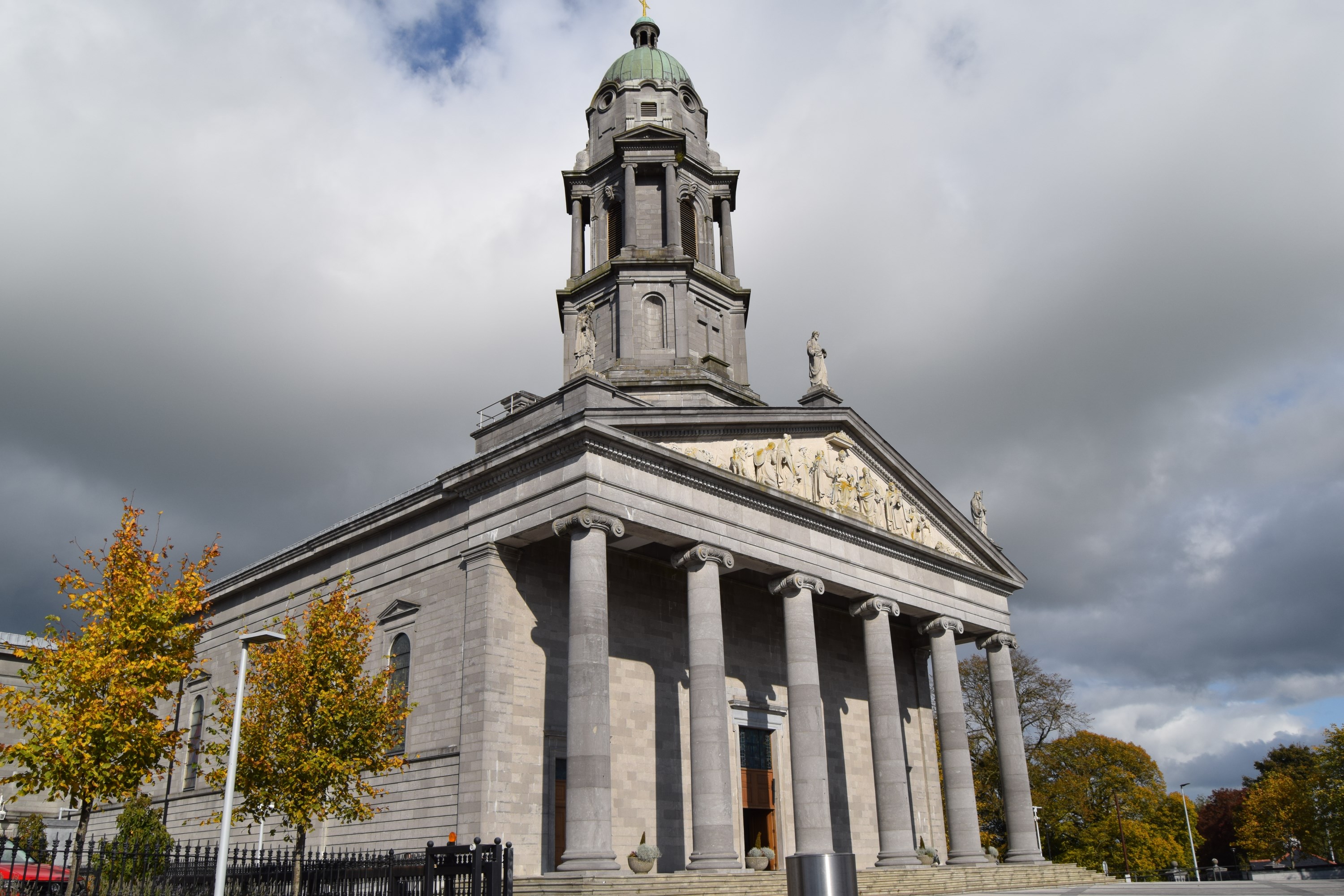 St-Mel-s-Cathedral,-Longford